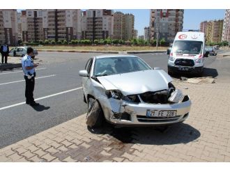 Diyarbakır’da Trafik Kazası: 5 Yaralı