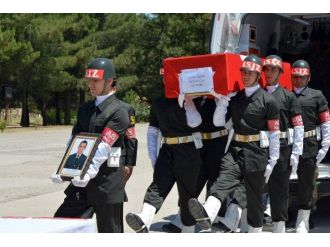 Şehit Uzman Çavuş Erdem Demir İçin Tören Düzenlendi