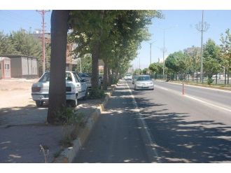 Yayalar Kadırımları Kullanamıyor