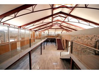 Abdal Kültür Merkezi Göz Kamaştırıyor