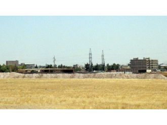 Nusaybin Sınırında Hendek Kazma Çalışmaları Devam Ediyor