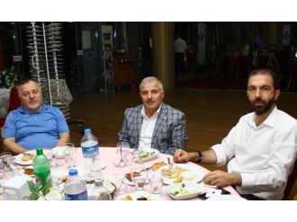 Doğu Türkistan İçin Toplanıyorlar