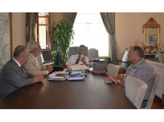 Vali Bektaş, Konuklarını Ağırladı