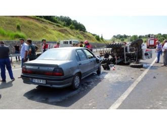 Sakarya’da Trafik Kazası: 3’si Çocuk 9 Yaralı