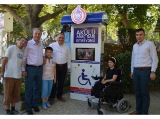 Orhangazi’de Engellilere Şarj İstasyonu