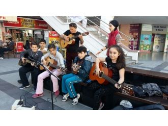 İzmit’ten Müzik Sesi Yükseliyor