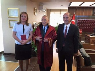 Milletvekili Seçildikten Sonra Evlenen Chp’li Vekil, Eşinin Soyadını Aldı