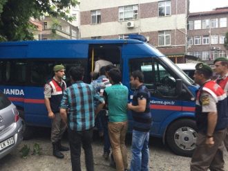 Kaçak Tekstil İşçileri Sınır Dışı Edildi