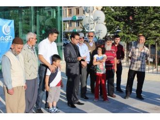 Doğu Türkistan’da Yaşanan Zulüm İçin Gıyabi Cenaze Namazı Kıldılar