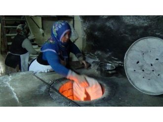 (Özel Haber ) Fırıncı Kadınlar Erkeklere Taş Çıkartıyor