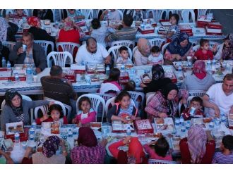 Şahintepe, Sokak İftarında Buluştu