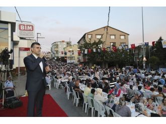 Battalgazi Mahallesi’nde Binlerce Kişi Aynı Sofrada Buluştu