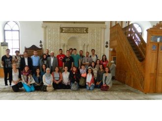 Yabancı Öğrenciler Camide