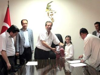 Şaphane’de Öğrencilere Tablet Dağıtımı Yapıldı