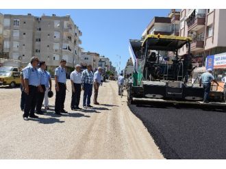 Kumluca’da Sıcak Karışım Asfalt Dökümüne Başlandı
