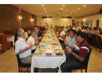 Kumluca’da Hayırseverlere İftar Yemeği Verildi