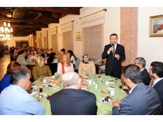 Başkan Tiryaki İftarda Vatandaşlarla Buluştu