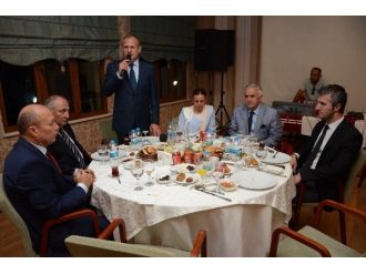 Başkan Keleş, Basın Mensuplarıyla İftarda Bir Araya Geldi