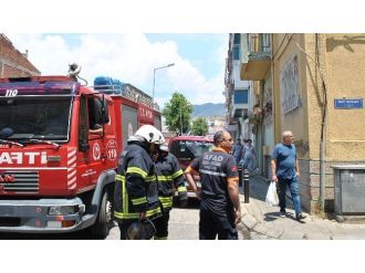 Kızartma Yapayım Derken Az Daha Kendi Yanıyordu