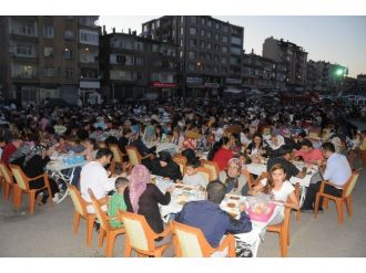 Belediye Mahalle İftarlarına Vatandaşlardan Büyük İlgi