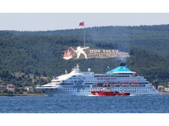 Kaza Yapan Yolcu Gemisi Çanakkale’den Ayrıldı