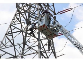 İzmir’in Elektriğini Kestiren İntihar Girişimi