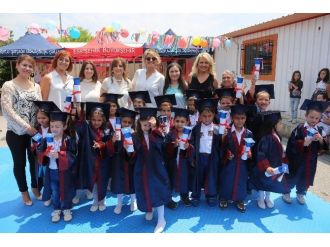 Es Çocuk Evi’nde Mezuniyet Heyecanı