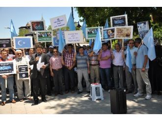 Karaman’da Doğu Türkistan’da Müslümanlara Yönelik Saldırılar Protesto Edildi