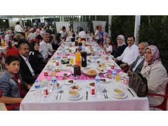 Yenişehir Ak Parti İftarda Bir Araya Geldi