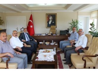 Tosya Kaymakamı Ve Belediye Başkanından Kargı Ziyareti