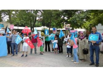 Eğitim-bir-sen’den Çin’e Tepki