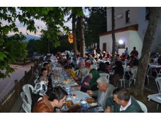 Safranbolu’da Mahalle İftarları Sürüyor