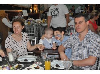 Lösemili Çocuklar Ve Aileleri Lösev’in İftar Yemeğinde Bir Araya Geldi