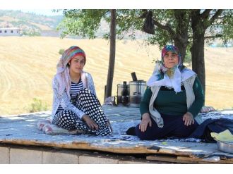 Hırsızlık İçin Girdikleri Evin Kızına İşgence Yaptılar