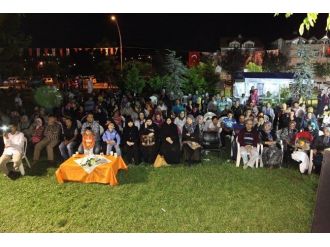 Samimi Dostluklar Başiskele Sahili’nde