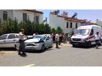 Mersin’de Trafik Kazası: 3 Yaralı