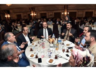 Mamak’ta Öksüz Ve Yetimlere Kardeşlik İftarı