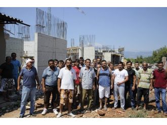 Fakülte İnşaatında Çalışan İşçiler Eylem Yaptı