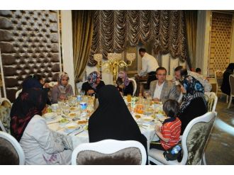 Başkan Çetin İlçe Halkına İftar Verdi