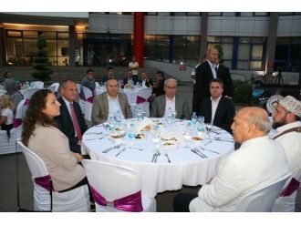Düzce Belediyesinden Kardeşlik İftarı
