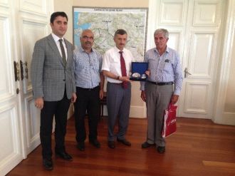 Manisalı Şair Ali Bulut Aşık Veysel Şiir Yarışmasında Birinci Oldu