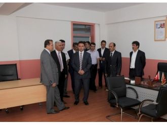 Vali Taşyapan Teog İl Birincisi Yavuz Selim Ortaokulu’nu Ziyaret Etti