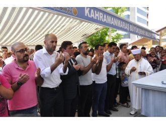 Doğu Türkistan’da Ölenler İçin Gıyabi Cenaze Namazı Kılındı
