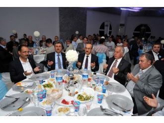 Utso Üyeleri İftarda Bir Araya Geldi