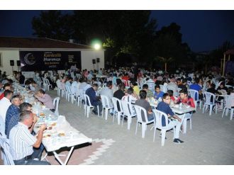 Yetimler Kardeşlik İftarında Bir Araya Geldi