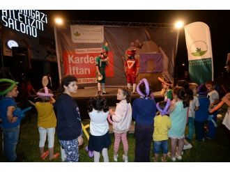 Başkan Dündar, Orucunu Yetimlerle Açtı