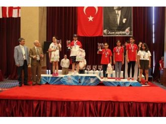 Avrupa Okullar Satranç Şampiyonası’nda Edirne’ye İki Madalya