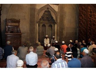 Merhum Cumhurbaşkanı Süleyman Demirel İçin Mevlit Okutuldu