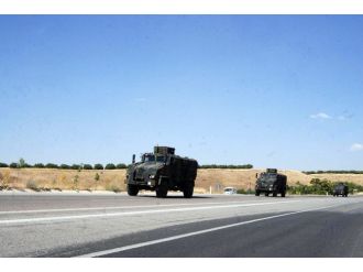 Tunceli’den Yola Çıkan Askeri Konvoy Sınıra Doğru İlerliyor