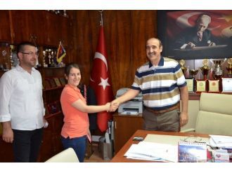 İlayda Yıldız Resimde Malatya Birincisi Oldu